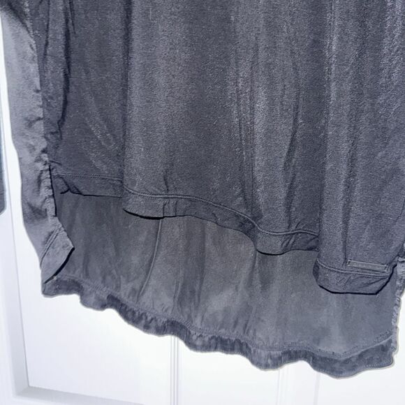 Elegant Black Women's Top - Leather Long Sleeve Shirt - Size Small - Picture 3 of 4